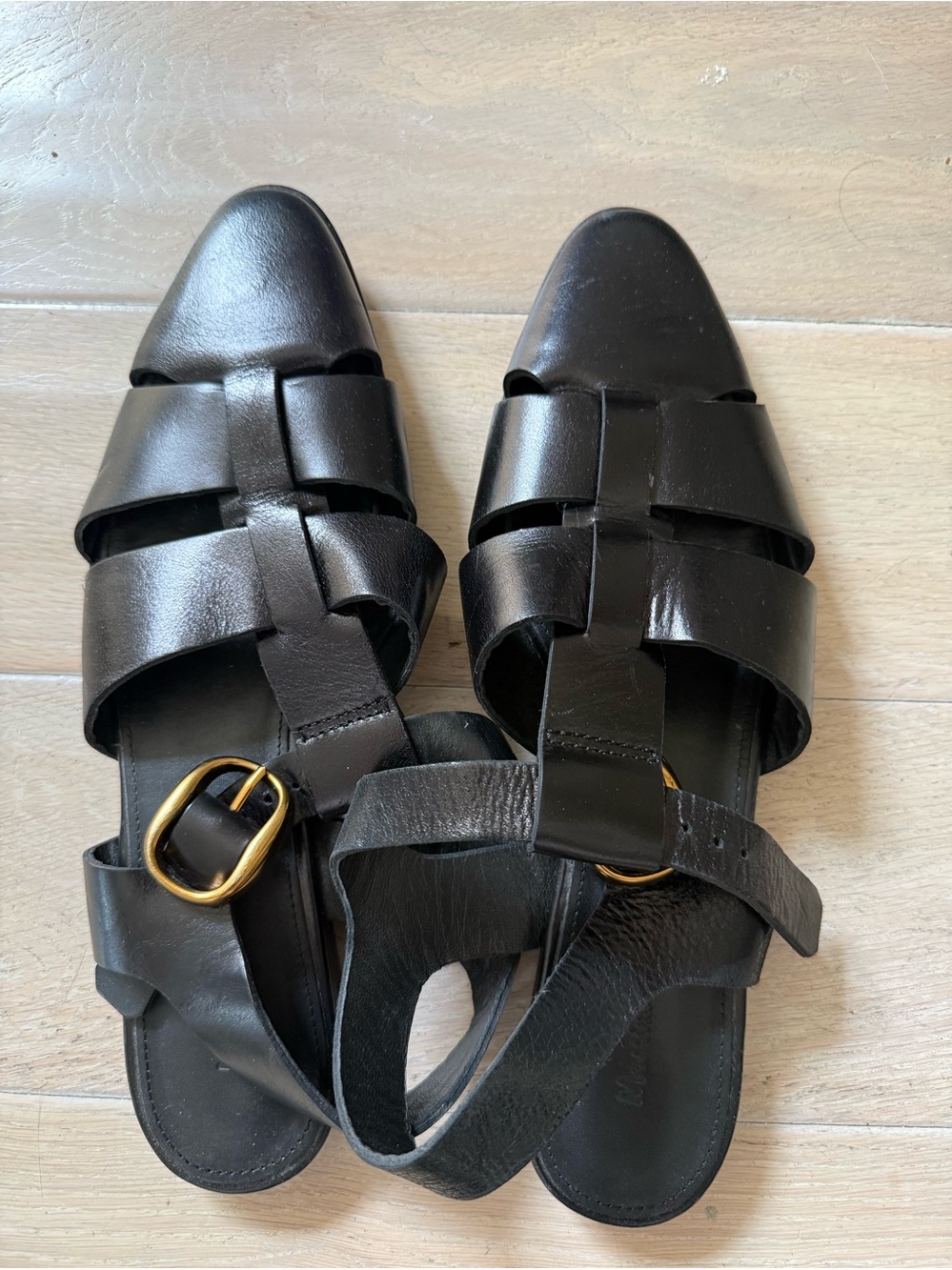 Massimo Dutti black leather sandals 42/11